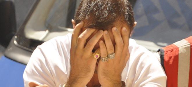 Babasının mezarını cephanelik yaptı