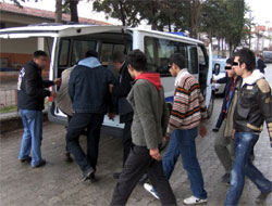Silah zoruyla kaçırdıkları üniversiteli kıza tecavüz eden zanlılar tutuklandı