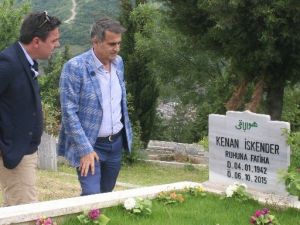 Şenol Güneş Vefa Turunda
