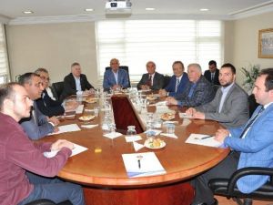 Clintonların Dostu Politikacı Stso’yu Ziyaret Etti
