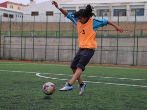 12 Yaşındaki Dişi Messi Yeteneğiyle Göz Dolduruyor