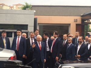 Ak Parti Genel Başkan Adayı Yıldırım, Evinden Hareket Etti