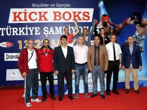 Bakan Kılıç’tan, Şampiyonlara Tebrik