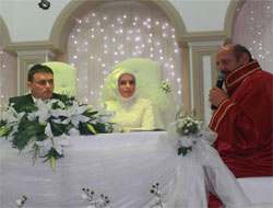 Semra ve Mikail Ömürlük İmza Attı