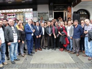İzmir’de Mhp’den Chp’ye Geçiş