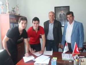 Beşiktaş Yalovalı İkizleri Kaptı