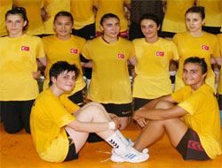 Bayan Milli Takım Rize'de Kampta