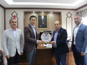 Borçka’da Ensar Vakfı’na Destek Veren Kaymakam Ve Belediye Başkanına Teşekkür Ziyareti
