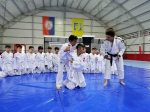 Altınordu’da Futbolcular Judoyla Eğitiliyor
