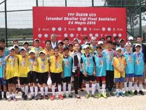 Türkiye’de İlk Defa Düzenlenen İstanbul 13 Yaş Okullar Ligi Tamamlandı