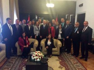 Chp Genel Başkanı Kılıçdaroğlu Ön Seçim Talebine Sıcak Baktı