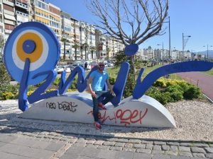 O Ses Türkiye’nin Ünlü İsmi Ata Irmak İzmir’i Seçti