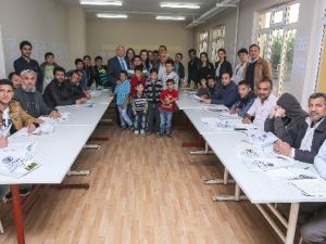 Esogü’den Türkmenlere Verilen Türkçe Okuma - Yazma Kursunu Ziyaret Etti