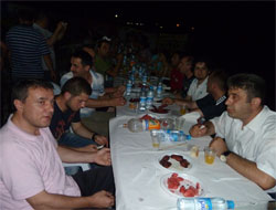 Ma-Ko'dan Personele Moral Yemeği