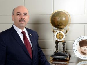 İstanbul Üniversitesi Rektörü Ak, İstanbul’un Fethi’ni Anlattı