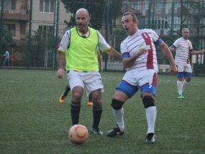Fenerbahçe-trabzonspor Rekabeti Yalova’da Veteranlar Turnuvasına Taşındı