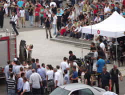 Yangın Var'a Rizeli Tepkisi