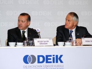 Cumhurbaşkanı Erdoğan’a Yırcalı Eşlik Ediyor