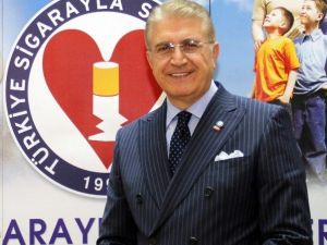 Dr. Mustafa Aydın: “Sigarada Düz Ambalaj İçin Hazır Olun”
