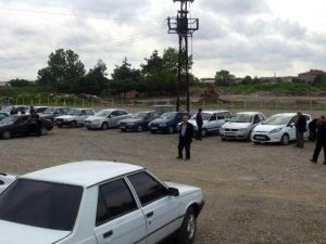 Bafra Belediyesi Açık Oto Pazarı Ve Oto Parkı Hizmete Açtı