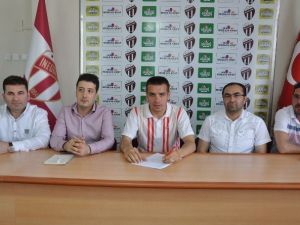 İnegölspor’da İlk İmza Güldüren’den