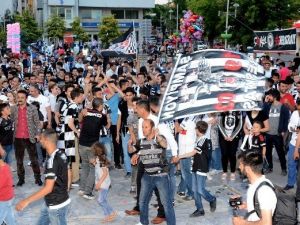 Aksaraylı Beşiktaşlılar Şampiyonluğu Kutladı