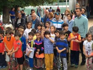 Zonguldak Tenis Deniz Spor Kulübünde Madalyalar Göz Kamaştırdı