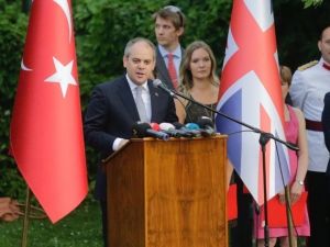 Bakan Kılıç, İngiltere Büyükelçiliği’nin Resepsiyonuna Katıldı