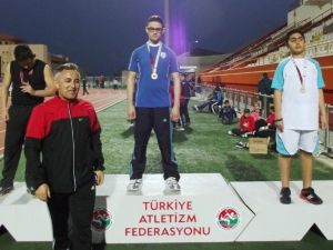 Görme Engelli Sporcular Atletizmde Rekor Kırdı