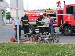 İki Motosiklet Çarpıştı: 1 Ölü, 1 Yaralı