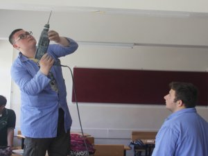 Rize'de Lise Öğrencilerinden Ağabeylik Dersi