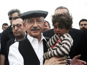 Kılıçdaroğlu Kasket Takıp Çapa Yaptı