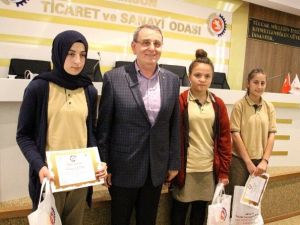 "İş’te Ben Projesi"nde Başarılı Öğrenciler Ödüllendirildi