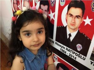 Şehit Babasını Görevde Biliyor