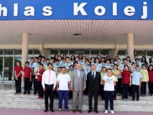 İhlas Koleji Kupaları Topladı