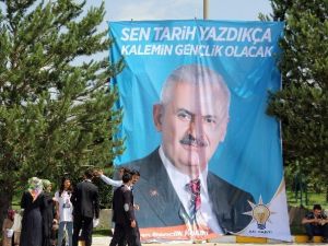 Başbakan Yıldırım’a Memleketi Erzincan’da Sevgi Seli