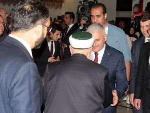 Başbakan Yıldırım, Erzincan’da Kanaat Önderleri Ve Stk Temsilcileriyle Bir Araya Geldi