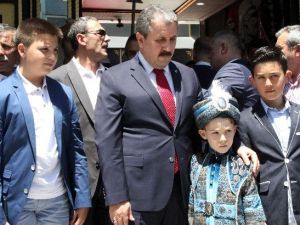 Bbp Genel Başkanı Destici, Yeğeninin Sünnet Merasimi İçin Eskişehir’e Geldi