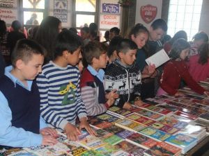 1. Kavak Çocuk Kitapları Fuarı Açıldı