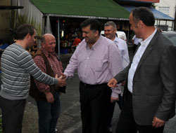 Hasan Karal Köy Köy Dolaşıyor