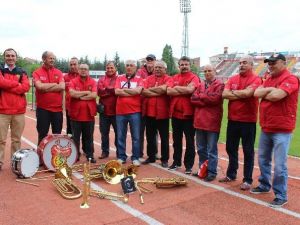 Bando Es-es’ten A Milliler İçin Beste