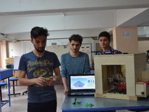 Atık Makine Parçalarından 3d Yazıcı Ürettiler