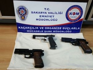 Sakarya’da 3 Adet El Yapımı Tabanca Ele Geçirildi