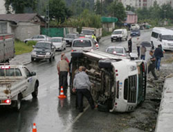 Rize'de Maddi Hasarlı Kaza