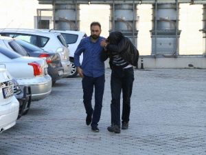 Evinde Ve Üzerinde Uyuşturucu Ele Geçen Şahıs Adliyede