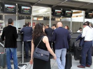Türk Taraftarlardan Fransa’ya Çıkartma