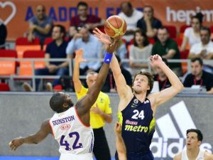 Anadolu Efes Seriyi 3-2’ye Getirdi