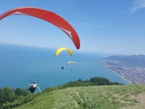 Ordu’da Yamaç Paraşütü Heyecanı