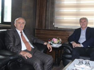 Vali Odabaş’tan Belediye Başkanı Memiş’e Veda Ziyareti
