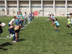 Manisa’da ‘Ailemle Spor Yapıyorum’ Projesi Büyük İlgi Görüyor